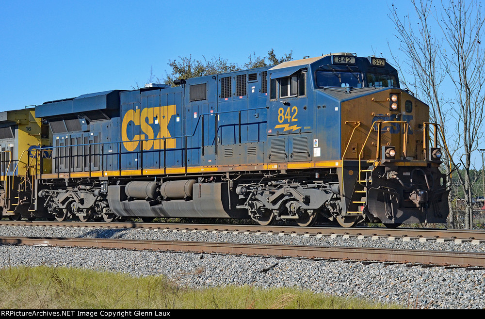 CSX 842